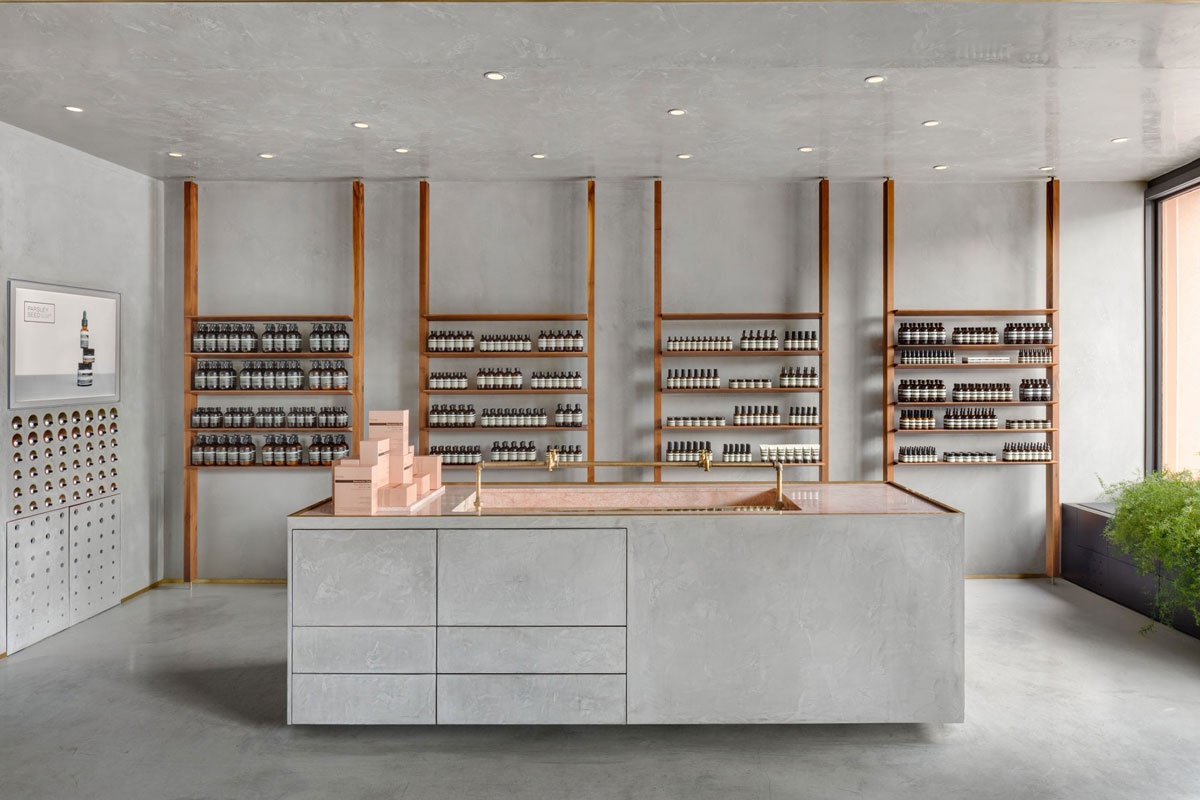 男士護膚套裝：特別為干性肌膚設(shè)計，提供深層滋養(yǎng)