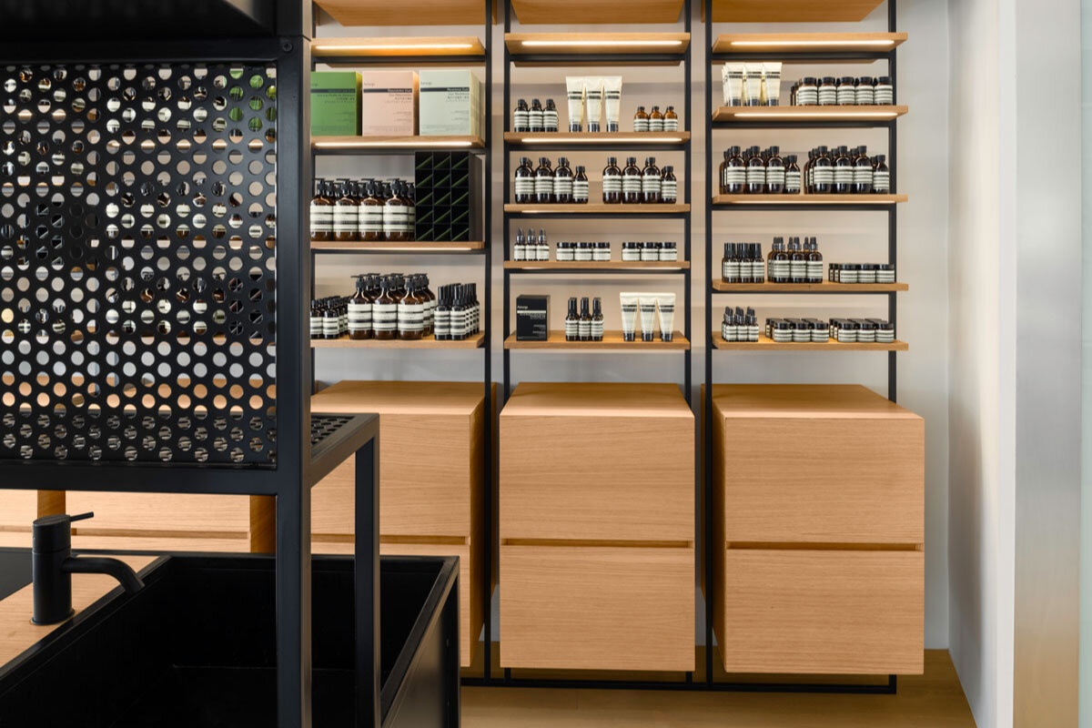 男士洗護套裝禮盒：內(nèi)含限量版紀念品，增加收藏價值