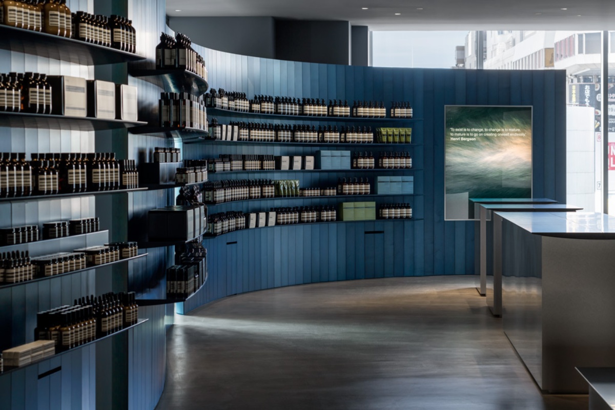 護(hù)膚品套裝：特別為油性肌膚設(shè)計(jì)，控油效果顯著